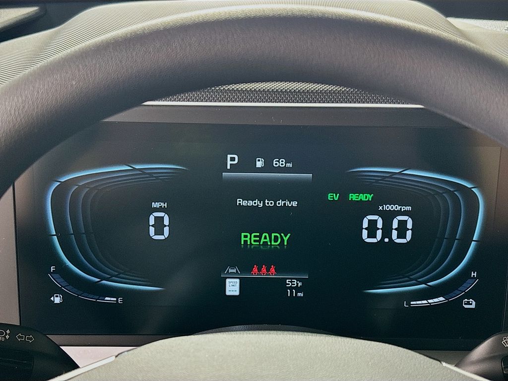 2025 Kia Niro LX