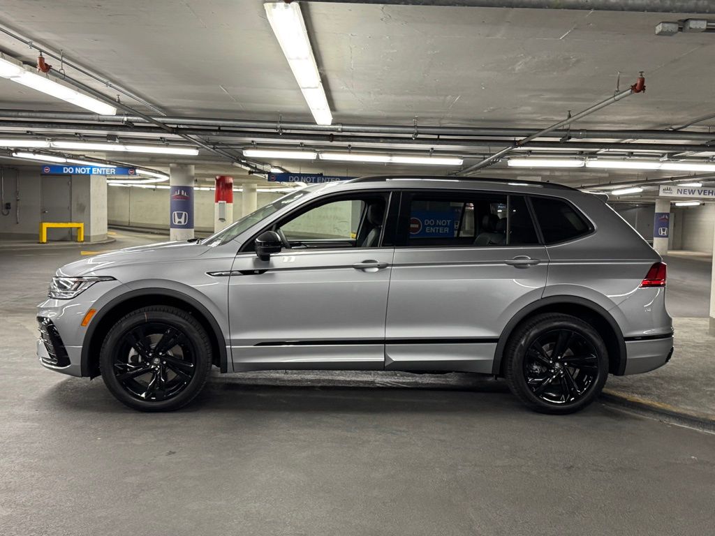 2024 Volkswagen Tiguan 2.0T SE R-Line Black 31