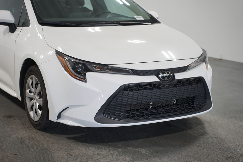 Thumbnail: 2022 Toyota Corolla - 4