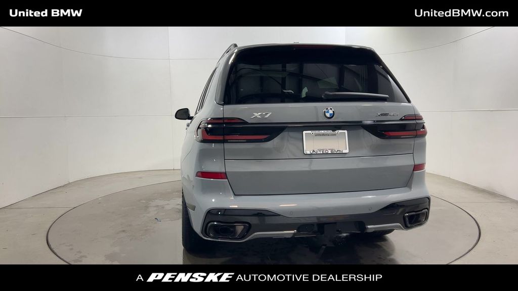 Thumbnail: 2026 BMW X7 - 7