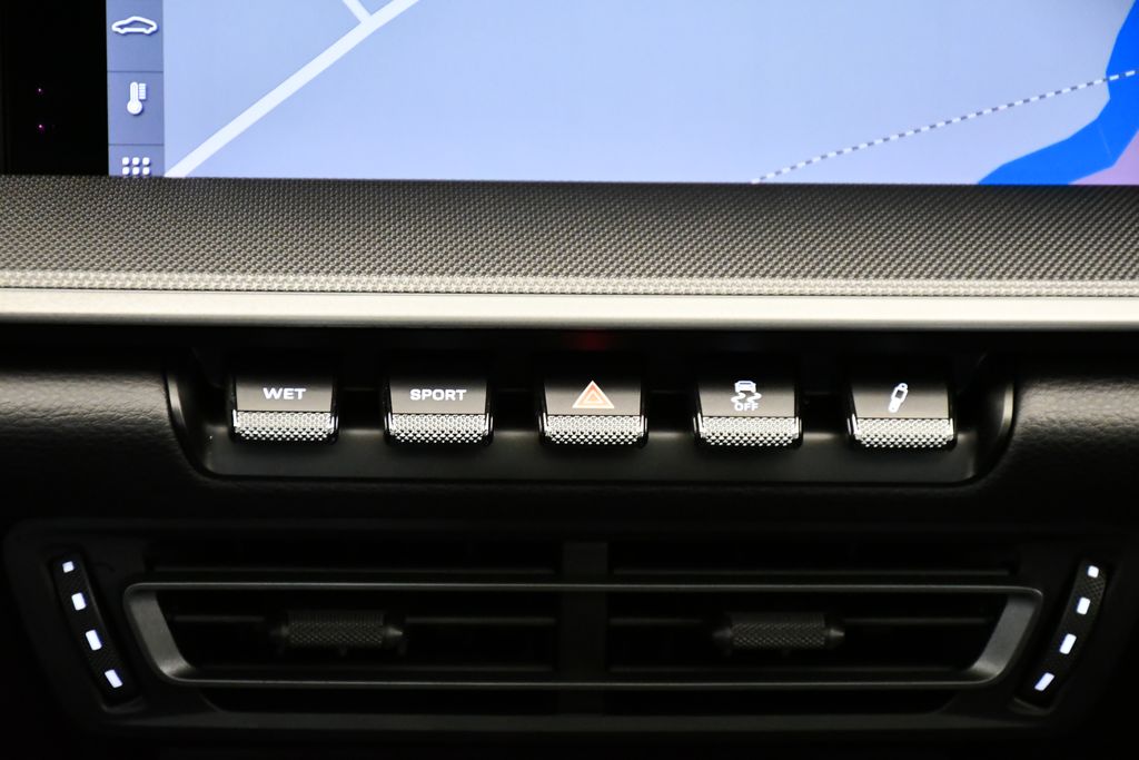 Thumbnail: 2020 Porsche 911 - 30