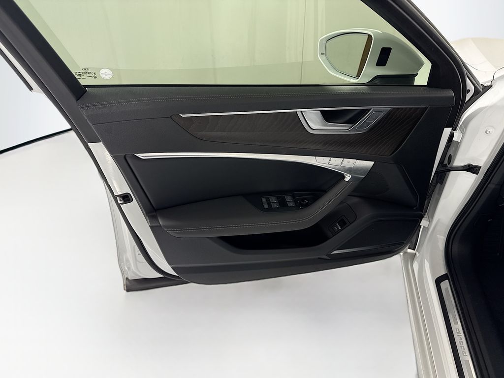 Thumbnail: 2020 Audi A6 - 24