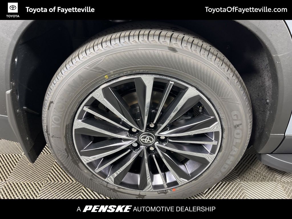 Thumbnail: 2026 Toyota Grand Highlander - 19