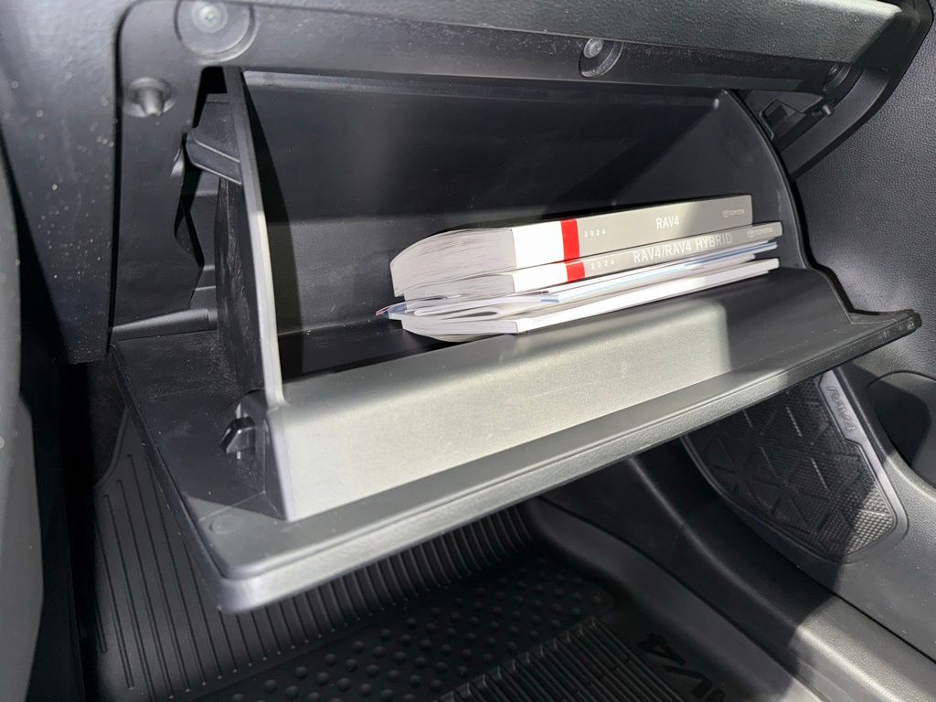 Thumbnail: 2024 Toyota RAV4 - 28