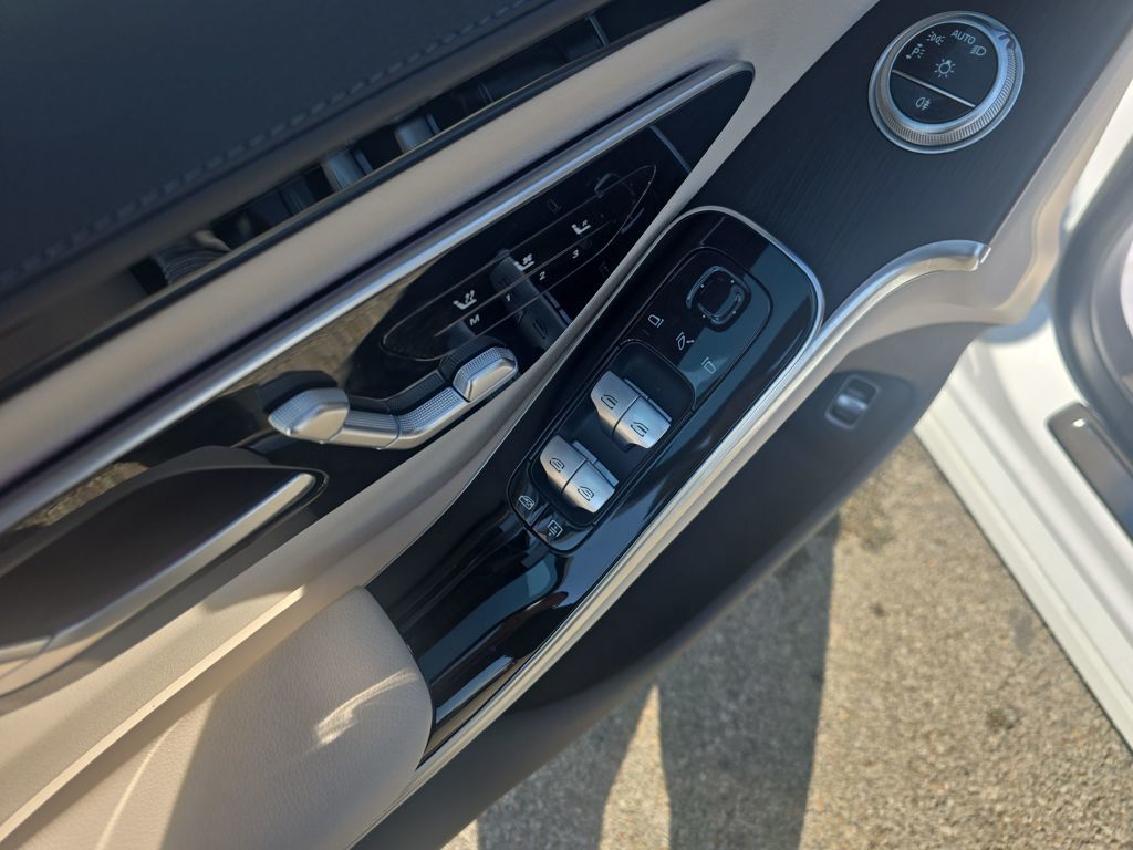 2025 Mercedes-Benz S-Class S 500 - 11