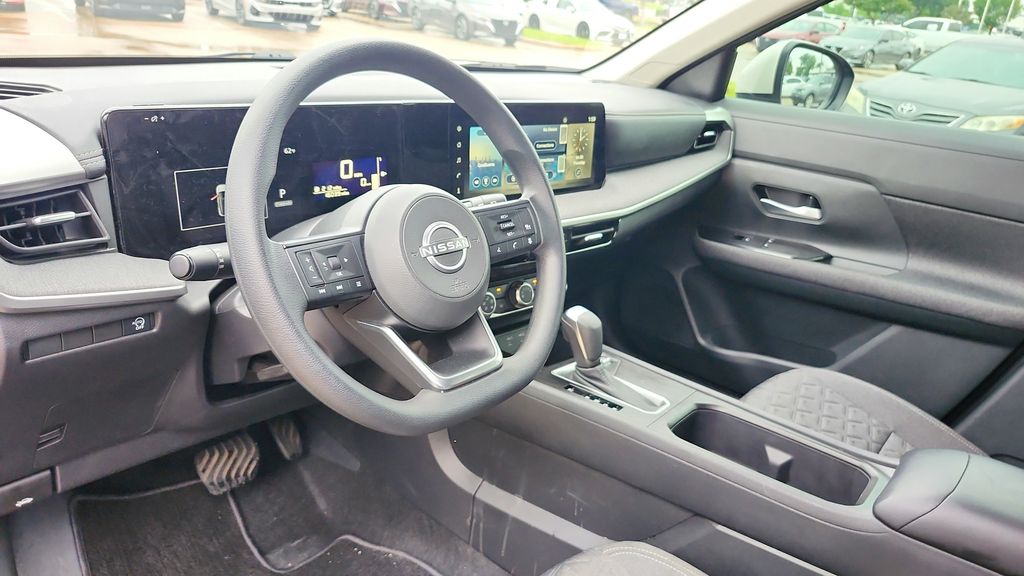 2025 Nissan Kicks