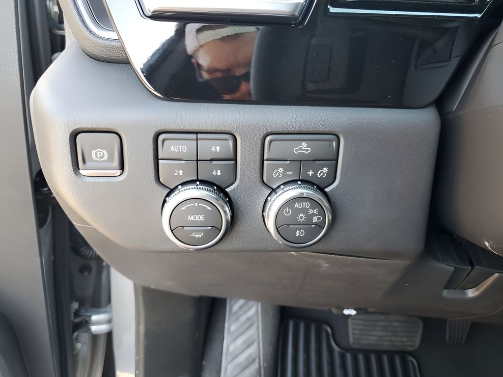 New 2026 Silver GMC Elevation image 30