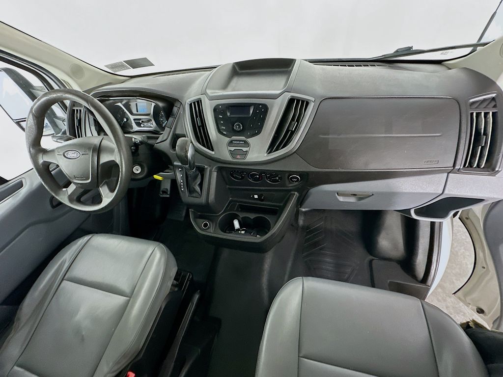 FordTransit-25010