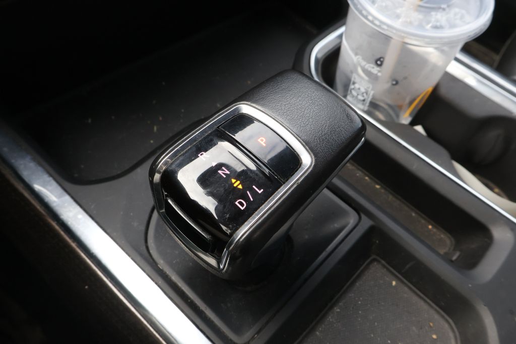 Thumbnail: 2022 Chevrolet Silverado 1500 - 27