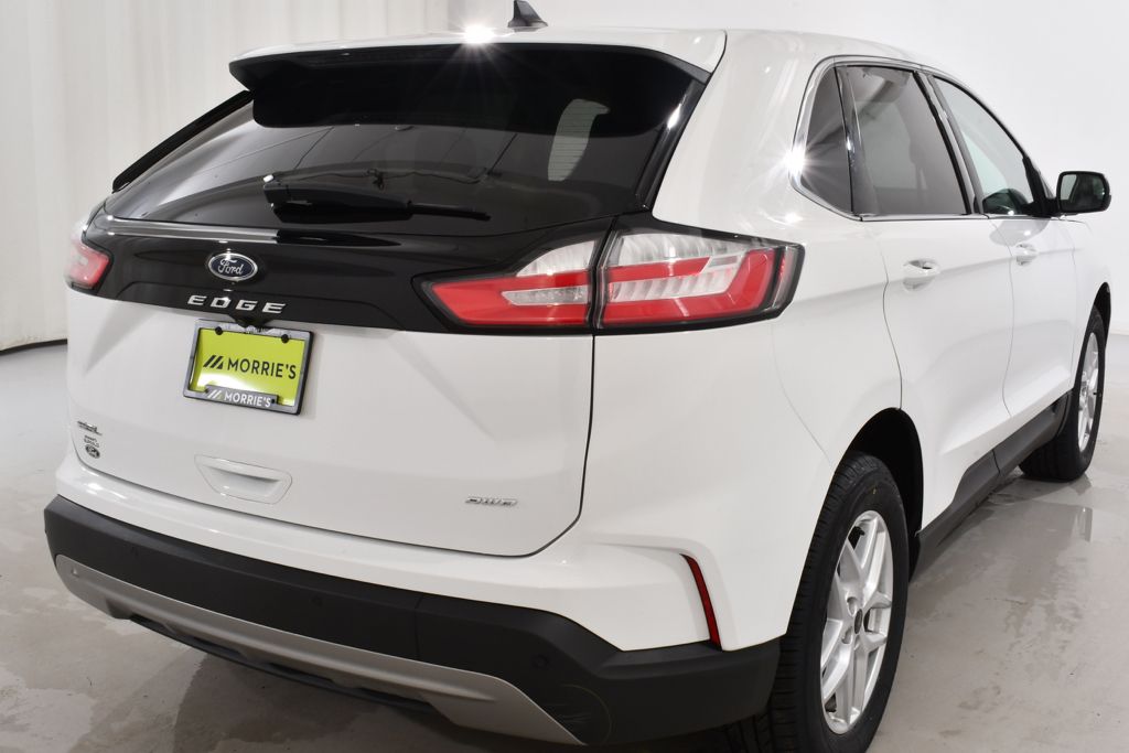 Used 2023 White Ford SEL image 12