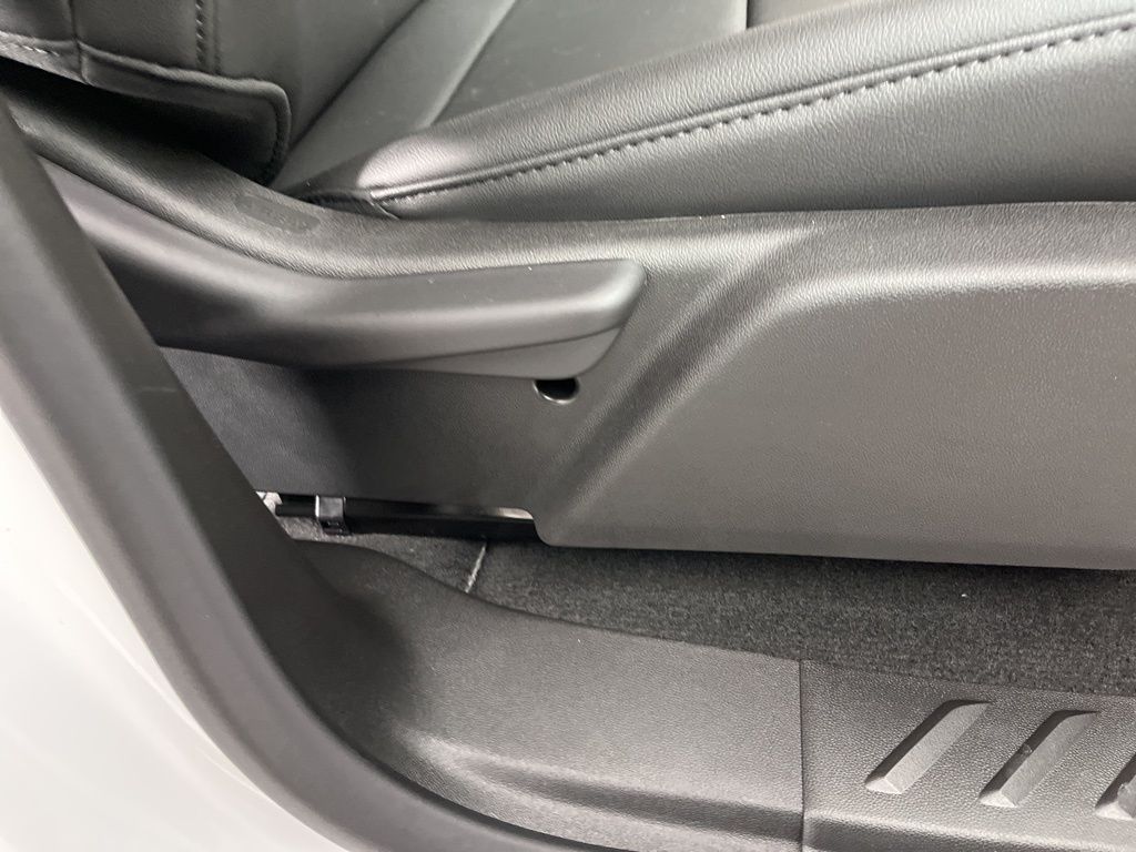 Thumbnail: 2026 Chevrolet Colorado - 9