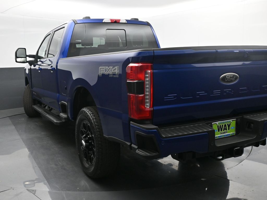 2026 Ford F-350 Lariat photo 3