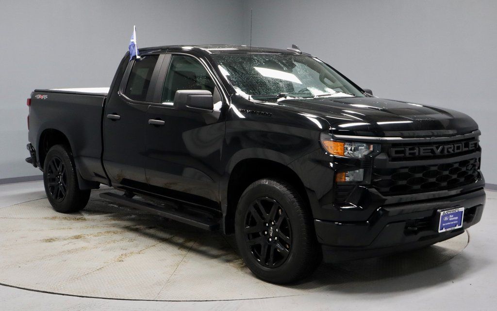 2023 Chevrolet Silverado 1500 Custom Double Cab 4WD