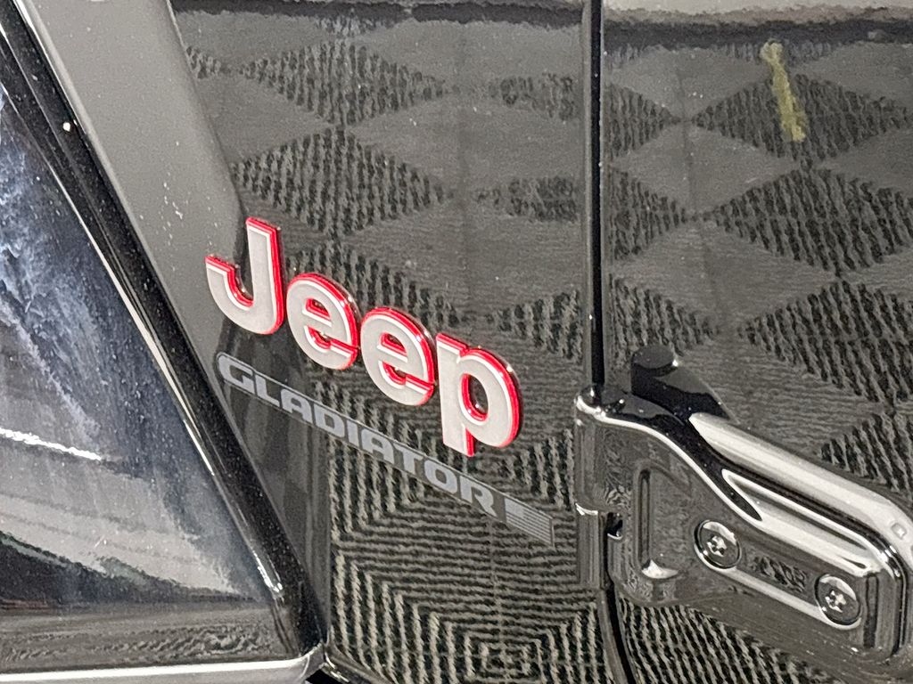 2026 Jeep Gladiator Shadow Ops