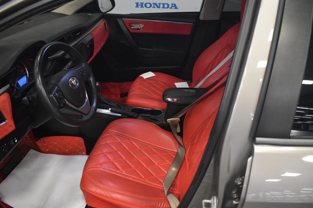 Thumbnail: 2015 Toyota Corolla - 6