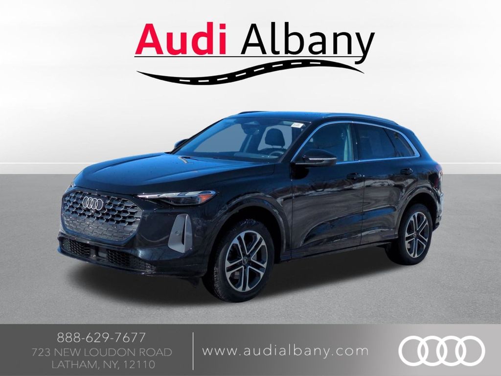 2025 Audi Q5 quattro Premium 40 TFSI