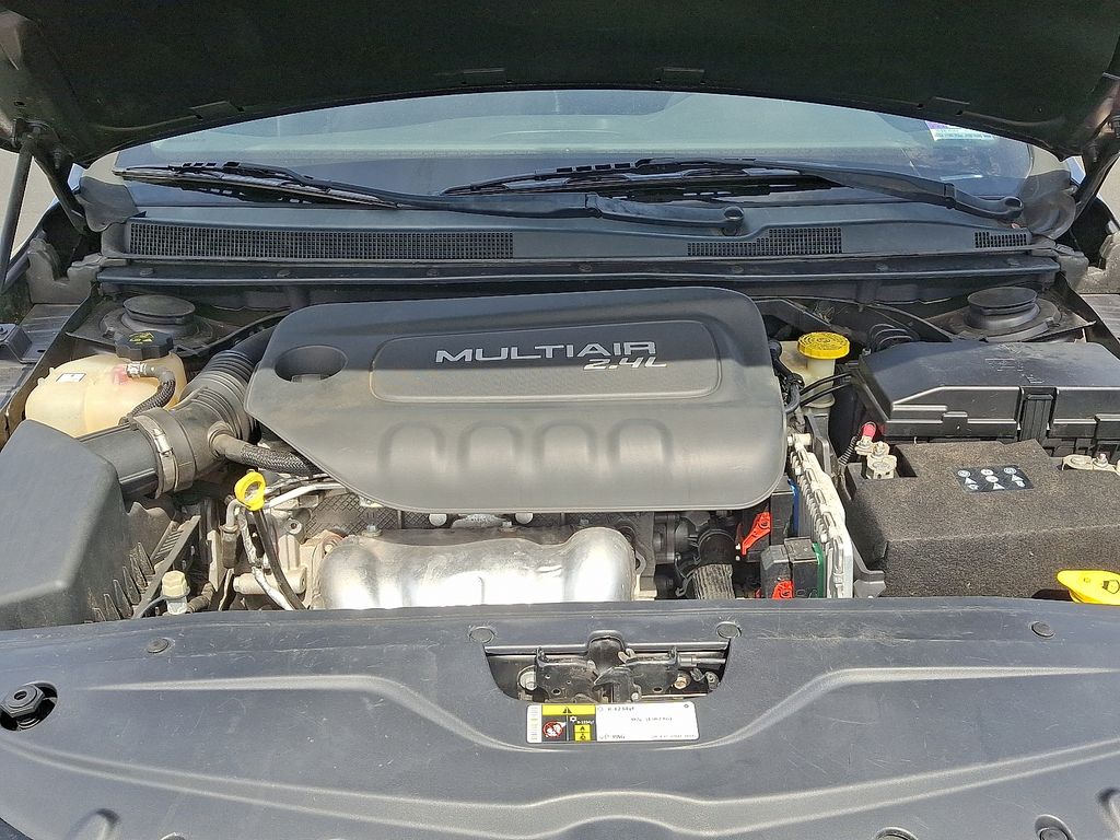 2015 Chrysler 200 Limited 27