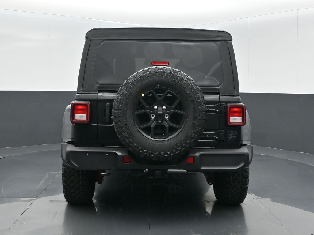 View vehicle photo 7