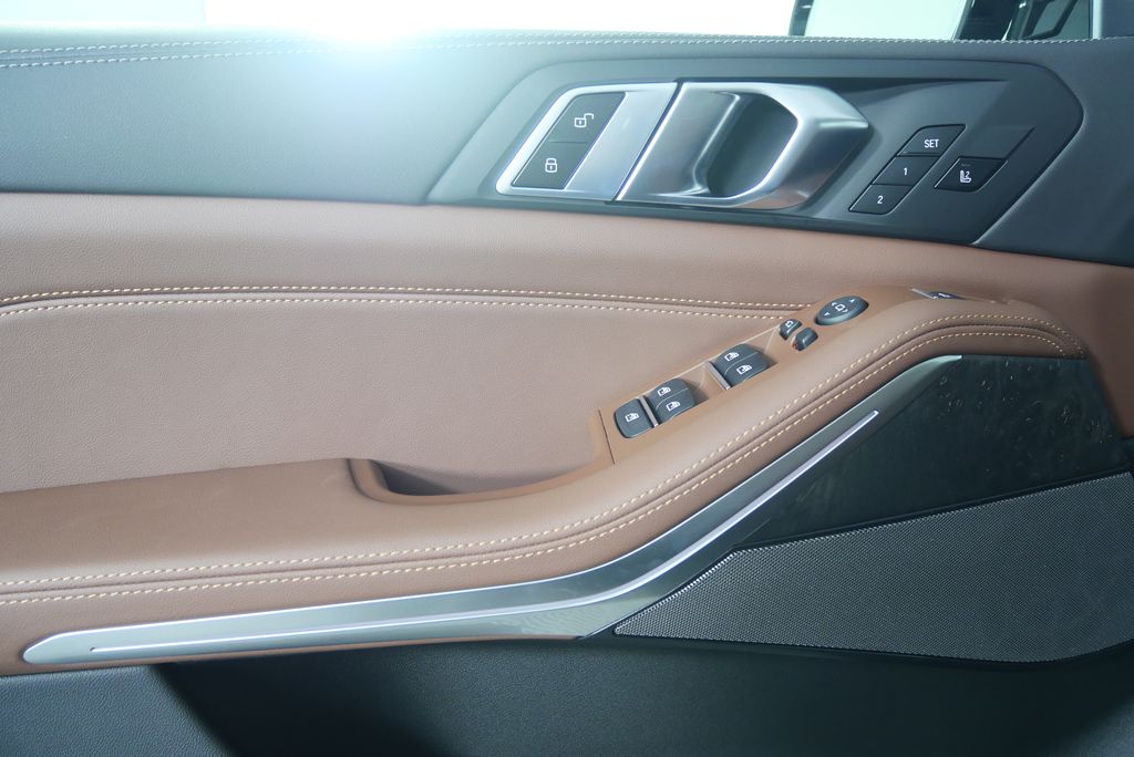 Thumbnail: 2026 BMW X5 - 8