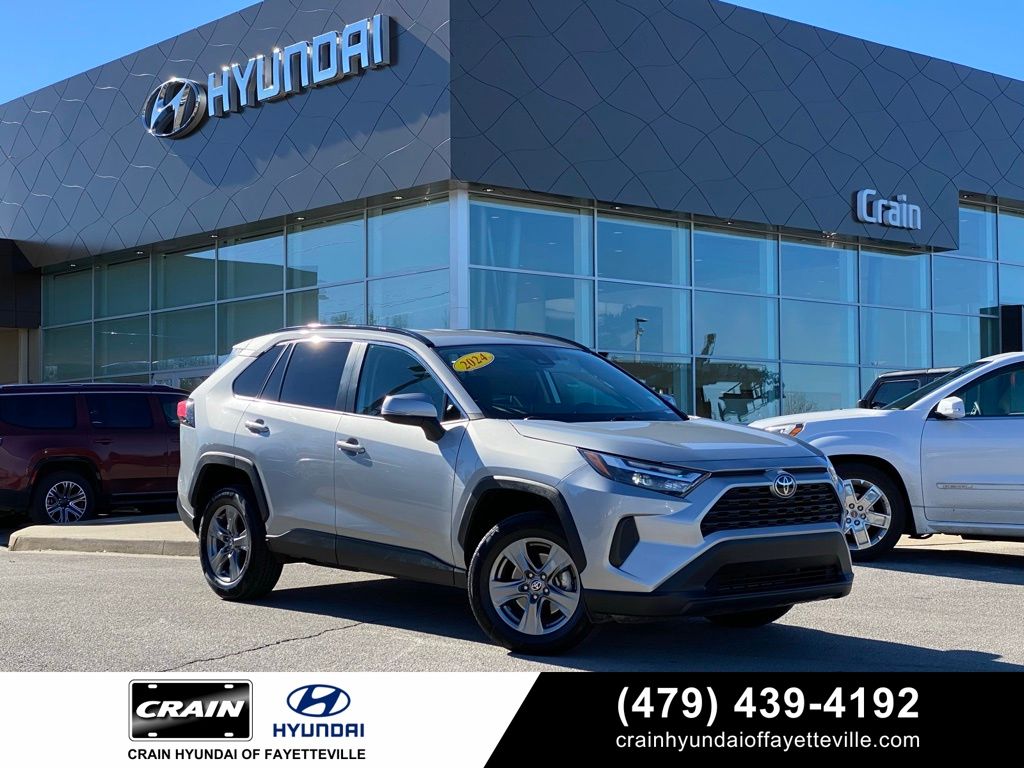 2024 Toyota RAV4 XLE FWD
