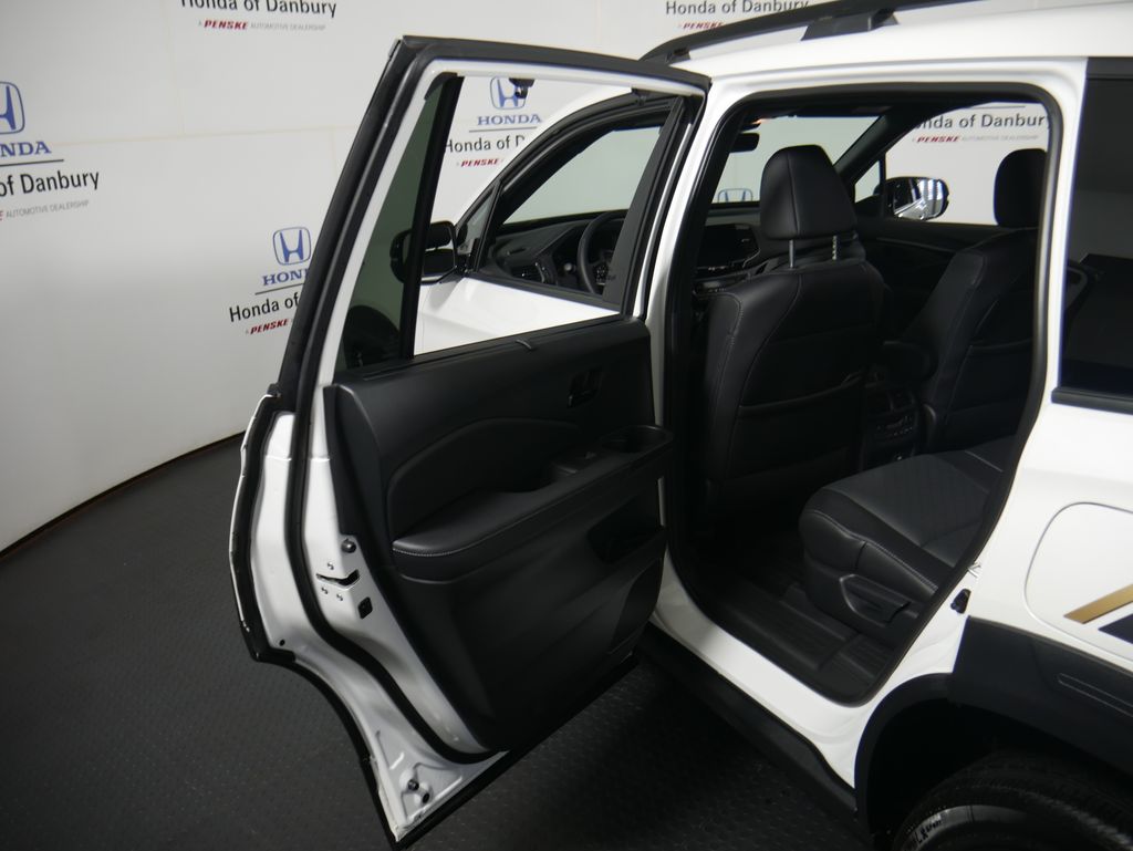 Thumbnail: 2022 Honda Passport - 9