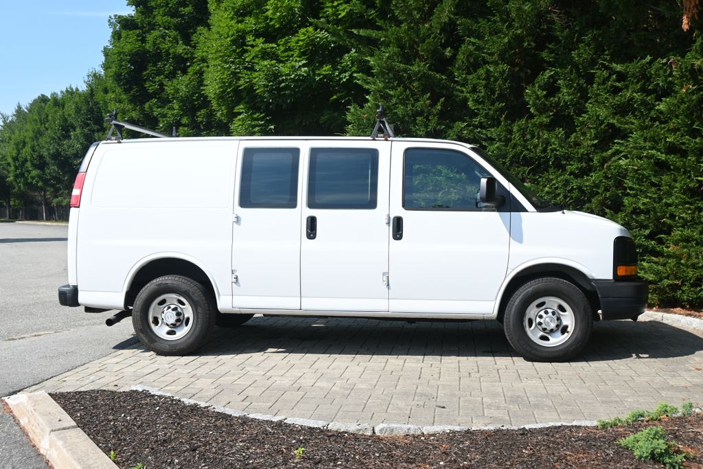 Thumbnail: 2016 Chevrolet Express - 8