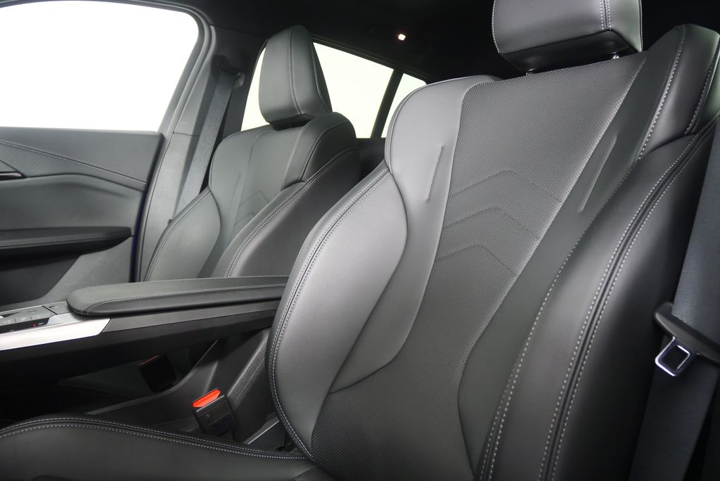 Thumbnail: 2025 BMW X2 - 10