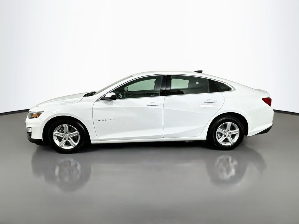 Thumbnail: 2024 Chevrolet Malibu - 8