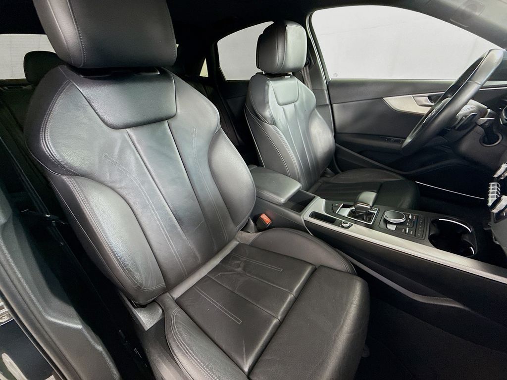 Thumbnail: 2018 Audi A4 - 29