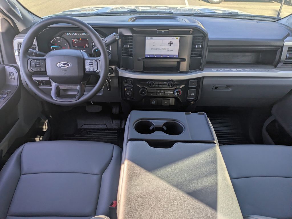 2026 Ford F-350 Super Duty XL