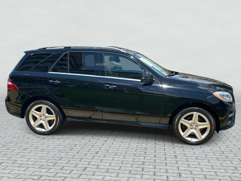 Thumbnail: 2014 Mercedes-Benz M-Class - 4