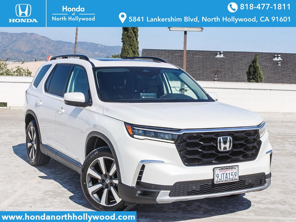 Platinum White Pearl 2024 Honda Pilot Touring FWD SUV / Crossover Front-Wheel Drive Automatic