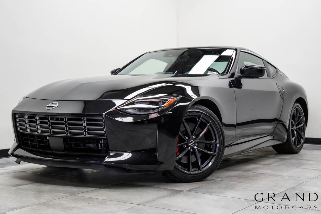 Black Diamond Pearl 2024 Nissan Z Coupe Rear-Wheel Drive 6-Speed Manual