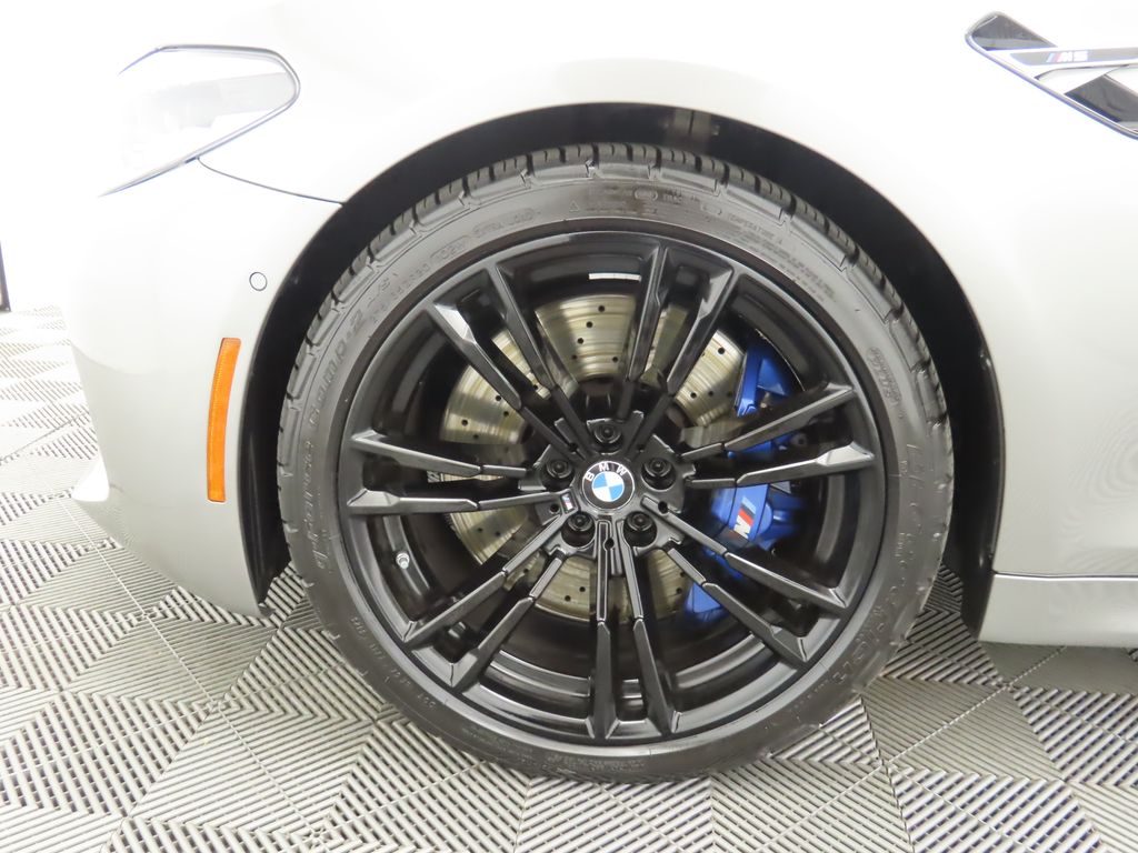 Thumbnail: 2018 BMW M5 - 29