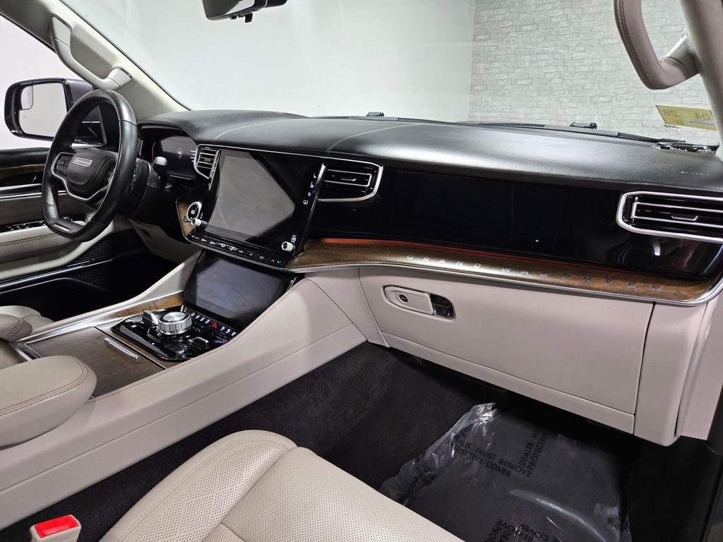 2022 Jeep Grand Wagoneer Series II - Photo 63