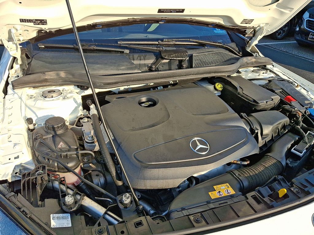 Thumbnail: 2018 Mercedes-Benz GLA - 30