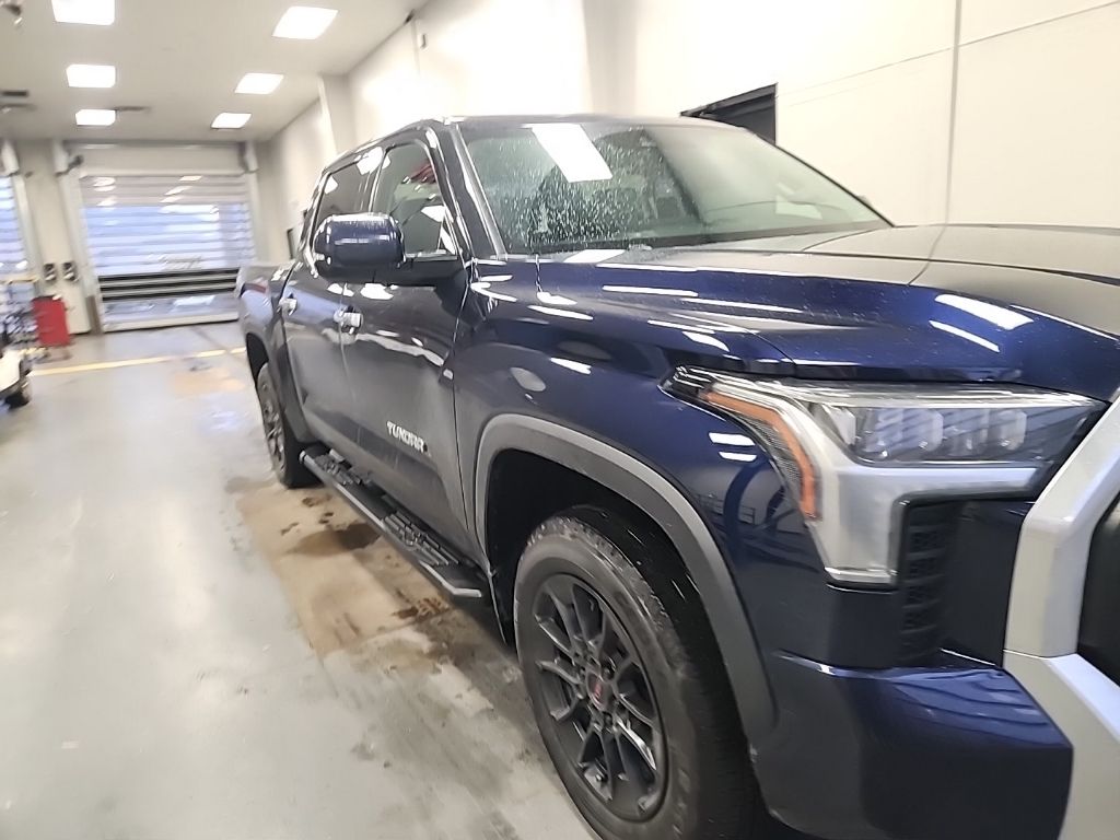2022 Toyota Tundra Limited CrewMax Cab 4WD