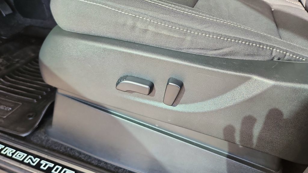 2024 Nissan Frontier