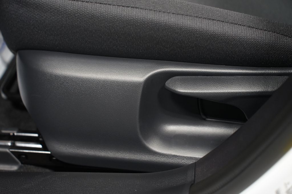 Thumbnail: 2026 Toyota Corolla - 31