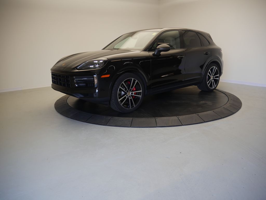 Thumbnail: 2024 Porsche Cayenne - 1