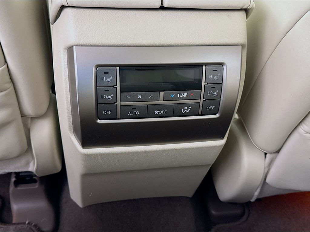 Thumbnail: 2014 Lexus GX - 26
