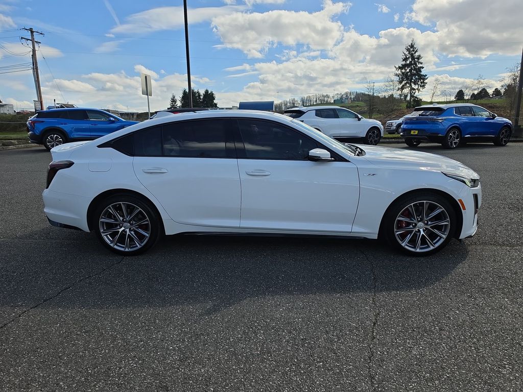 View vehicle photo 7