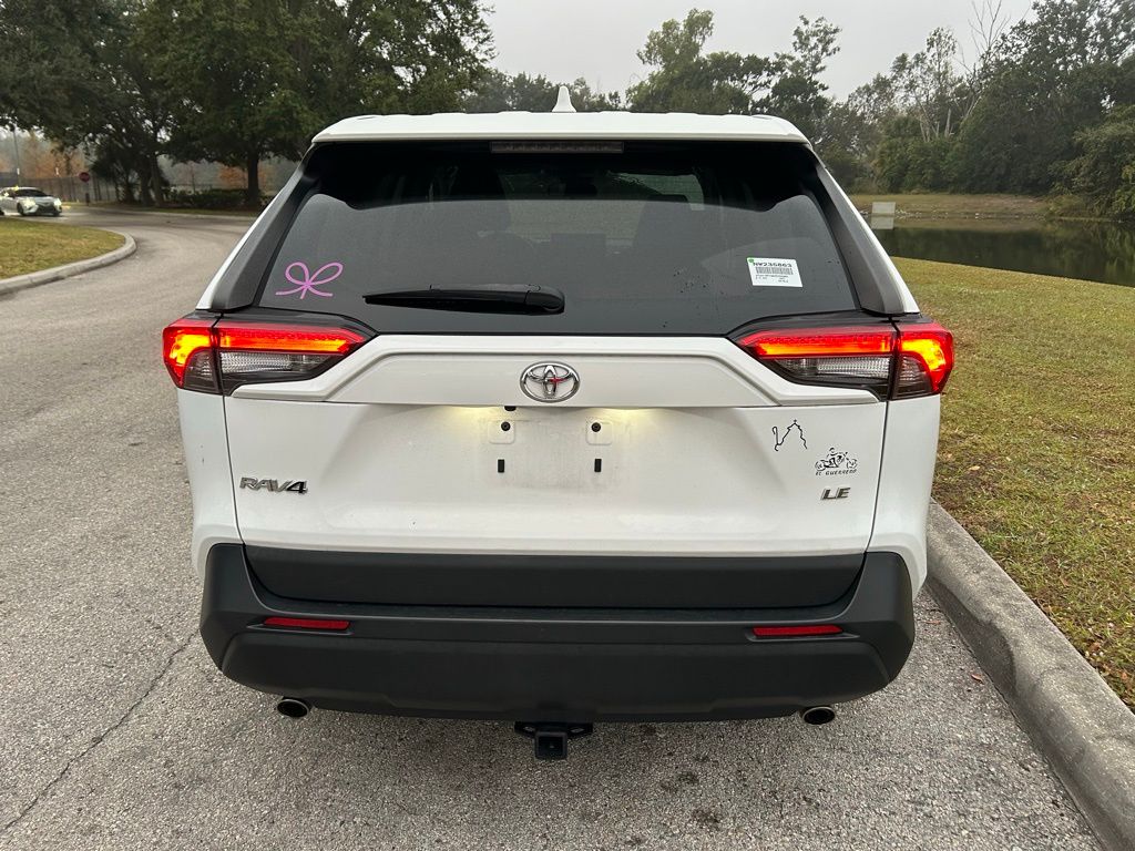 Thumbnail: 2022 Toyota RAV4 - 4