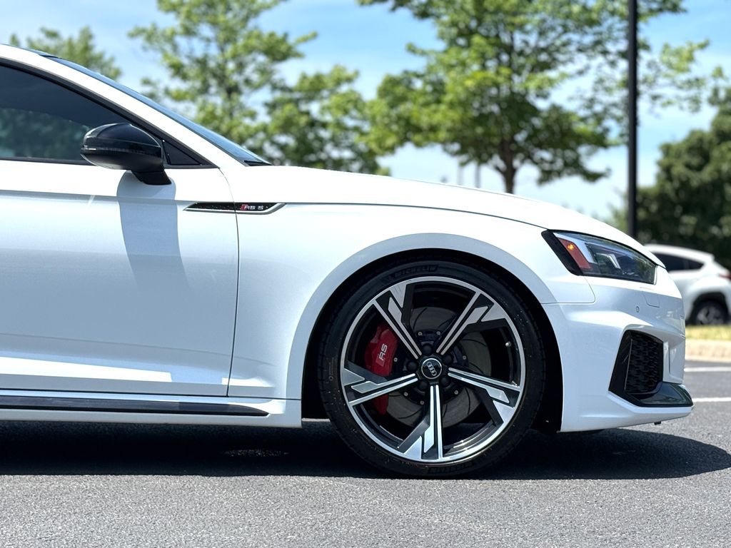 Thumbnail: 2019 Audi RS 5 - 9