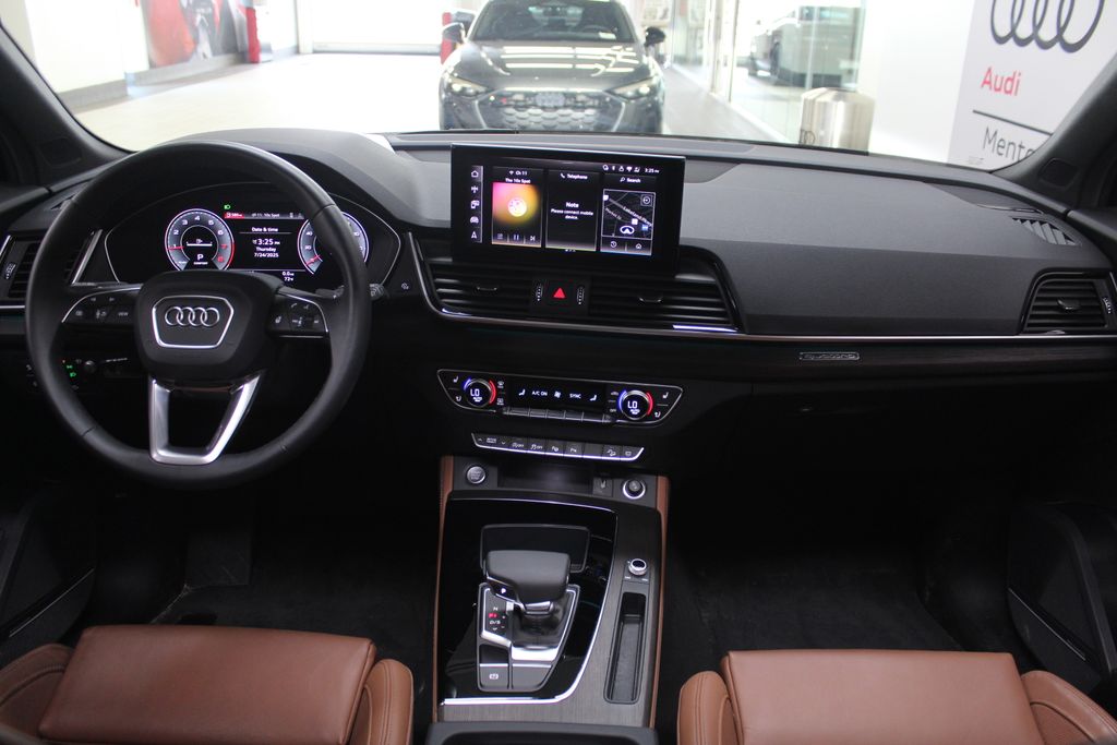 Thumbnail: 2023 Audi Q5 - 10