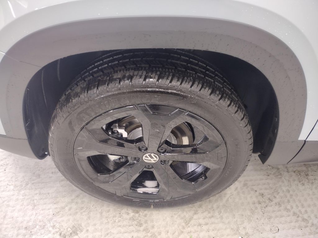 2026 Volkswagen Taos 1.5T SEL