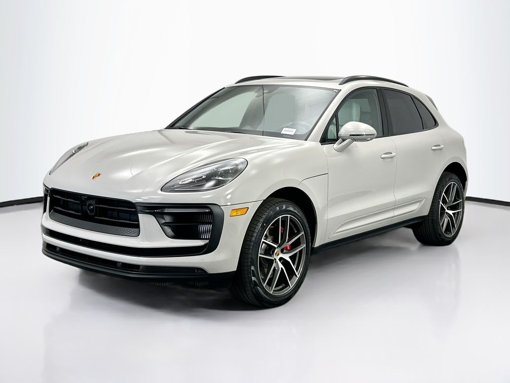 Thumbnail: 2026 Porsche Macan - 1