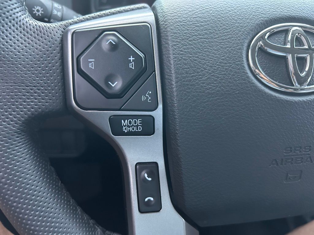 2023 Toyota Tacoma TRD Off-Road 23