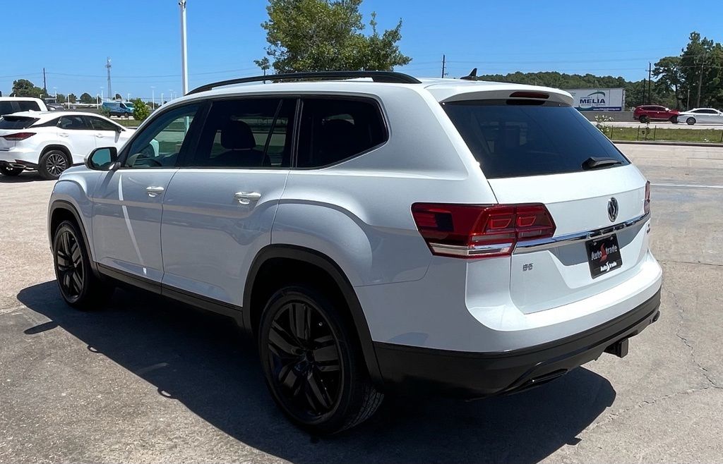 2020 Volkswagen Atlas 3.6L V6 SE White at Community Kia