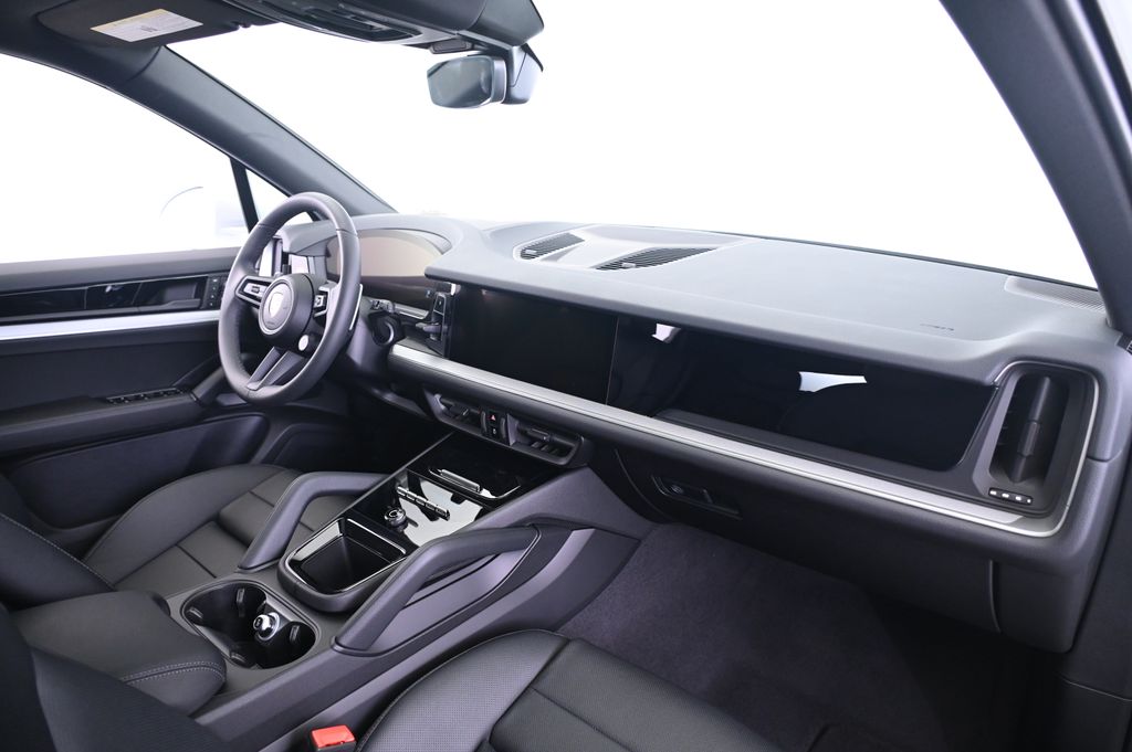 Thumbnail: 2025 Porsche Cayenne - 28